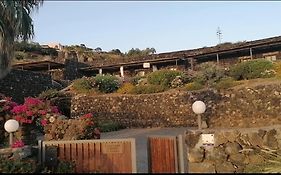 Perla Nera I Dammusi Di Scauri